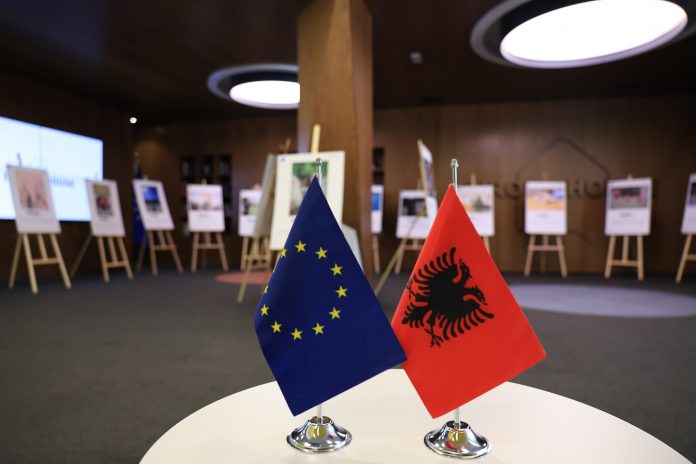 European Photography Exhibition “Your Lens. Your Story. Our Europe!” Opens in Tirana