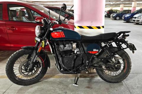 I got 4 new bike accessories for my Royal Enfield Bear 650